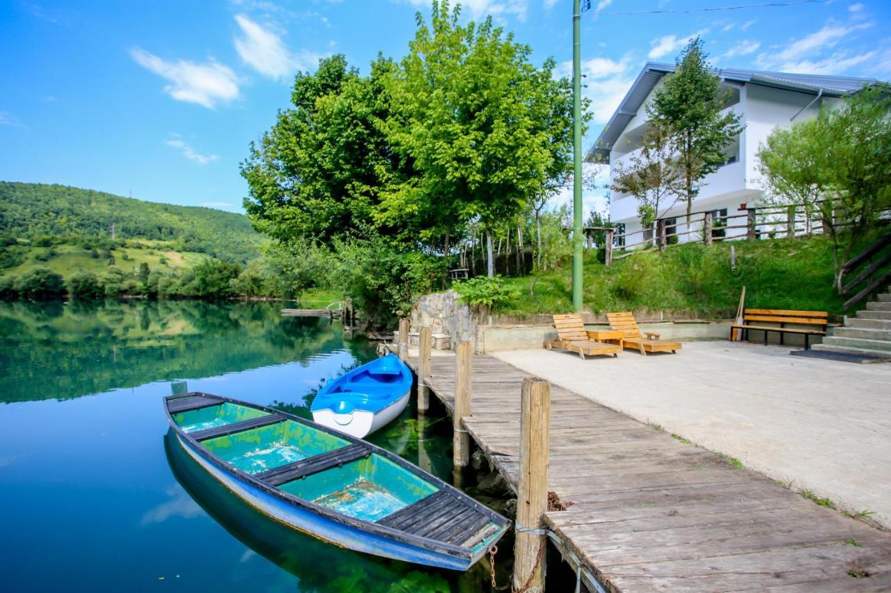 Apartments River Una 4 Bihać Exteriör bild